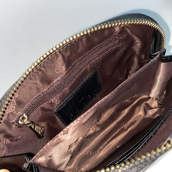 Foxer Clutch - Picture 6 of 7